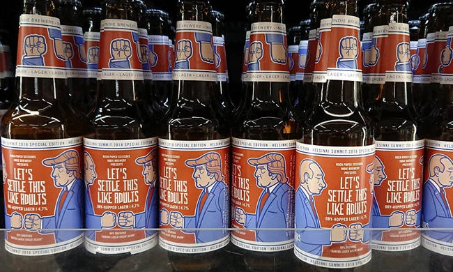 Η μπίρα που κυκλοφόρησε ειδικά για τη συνάντηση Τραμπ – Πούτιν, κάνει «πάταγο» (βίντεο)